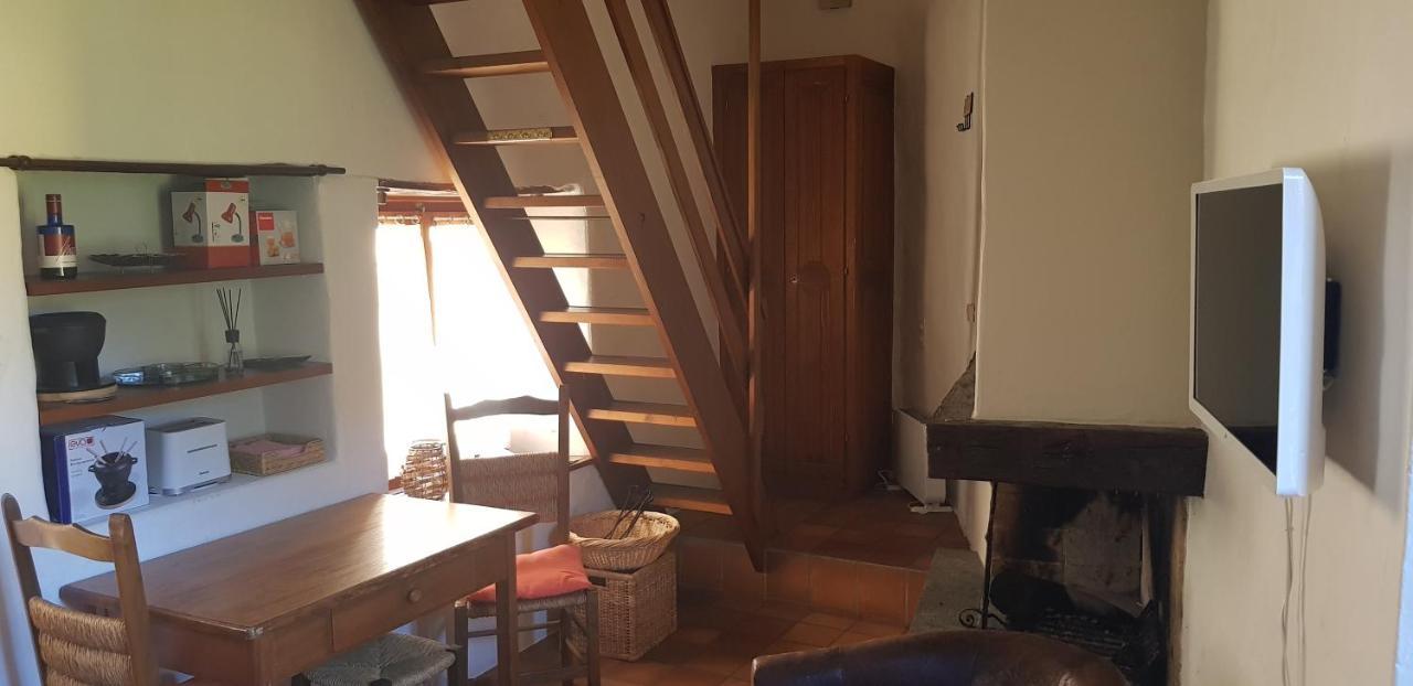 Appartamento Di Vacanza Casa Leoni Verscio Bagian luar foto
