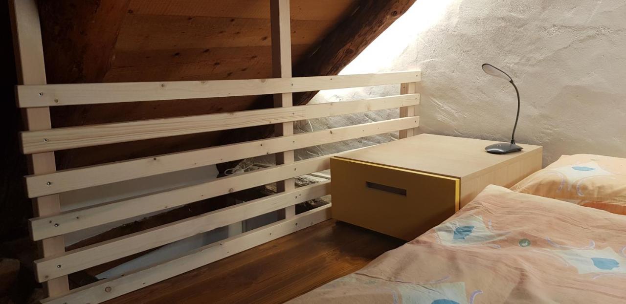 Appartamento Di Vacanza Casa Leoni Verscio Bagian luar foto